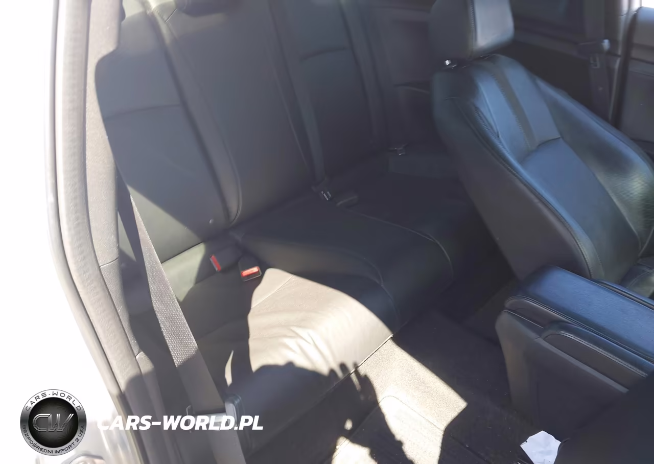 2019 Honda Civic Touring VIN:2HGFC3B98KH351477 - 8