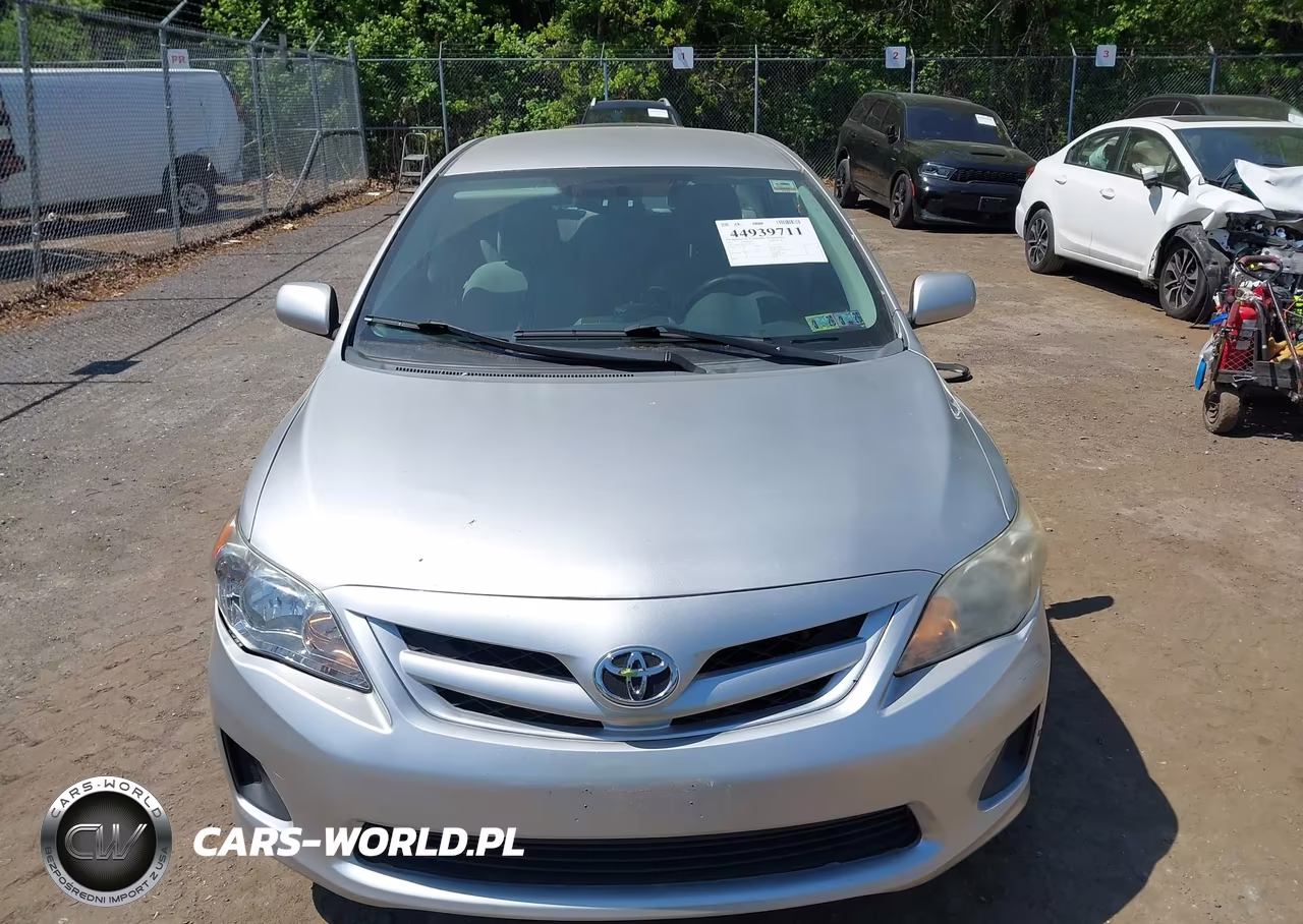 2011 Toyota Corolla Le VIN:2T1BU4EE0BC697333 - 12