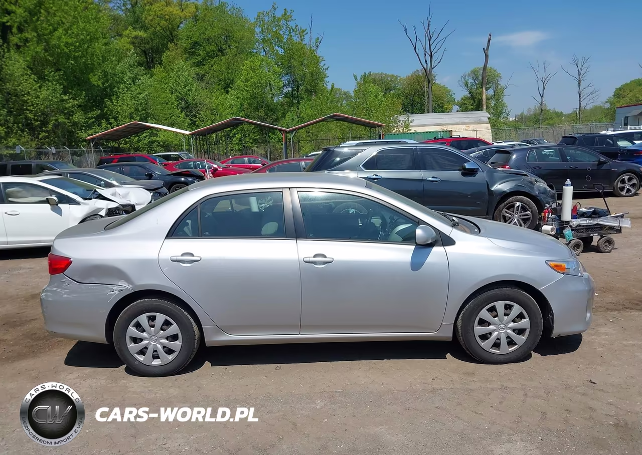 2011 Toyota Corolla Le VIN:2T1BU4EE0BC697333 - 13