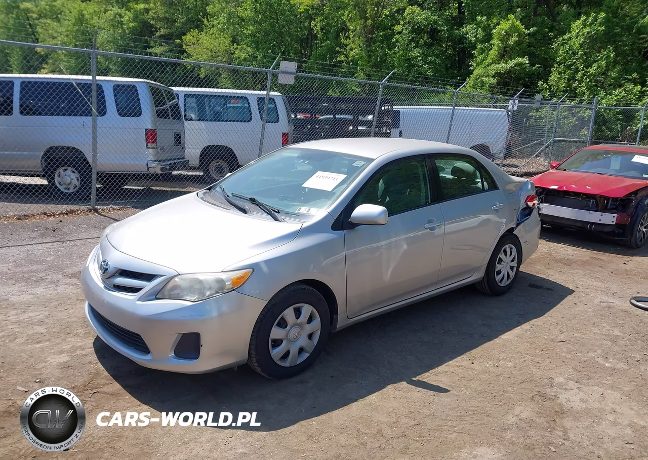 2011 Toyota Corolla Le VIN:2T1BU4EE0BC697333 - 2