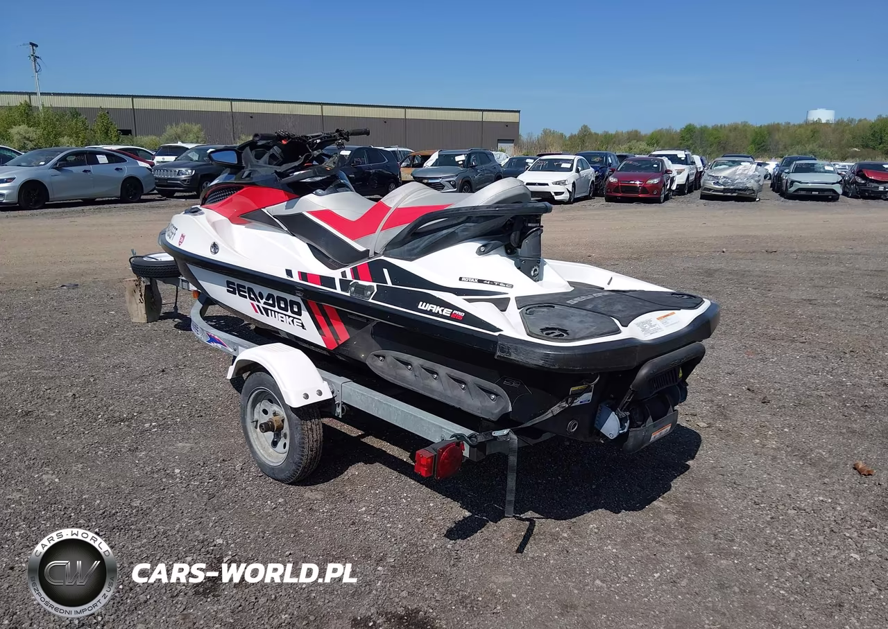 2015 Seadoo Wake Pro 215 VIN:YDV09754C313 - 3