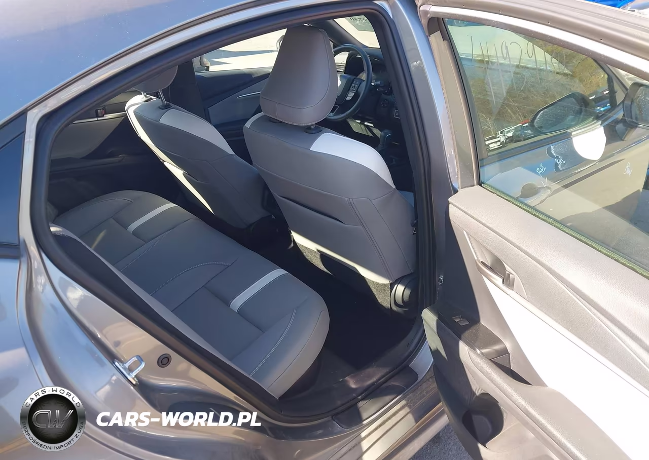 2025 Toyota Camry Se VIN:4T1DBADK5SU540996 - 8