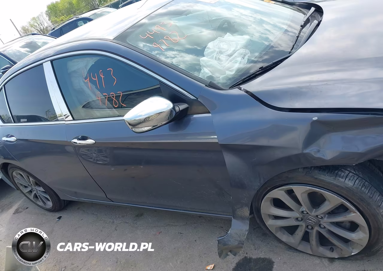 2015 Honda Accord Sport VIN:1HGCR2F50FA234886 - 14