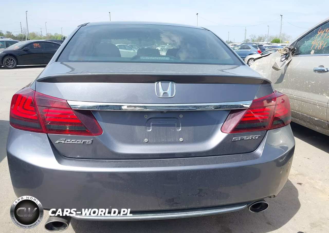 2015 Honda Accord Sport VIN:1HGCR2F50FA234886 - 17