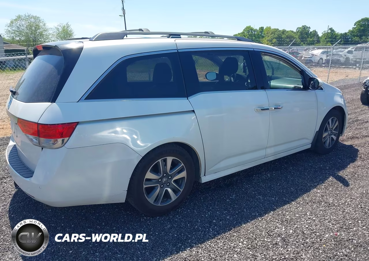 2014 Honda Odyssey Touring-Touring Elite VIN:5FNRL5H93EB107230 - 4