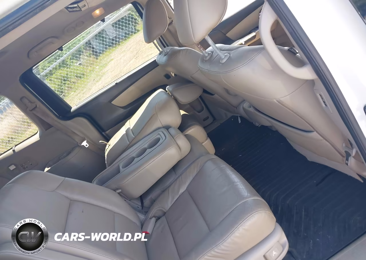 2014 Honda Odyssey Touring-Touring Elite VIN:5FNRL5H93EB107230 - 8