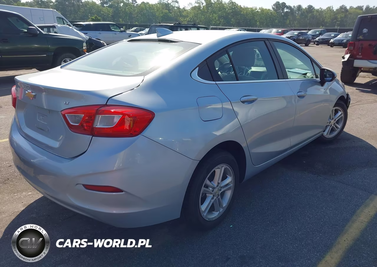 2017 Chevrolet Cruze Lt Auto VIN:1G1BE5SM3H7251811 - 4