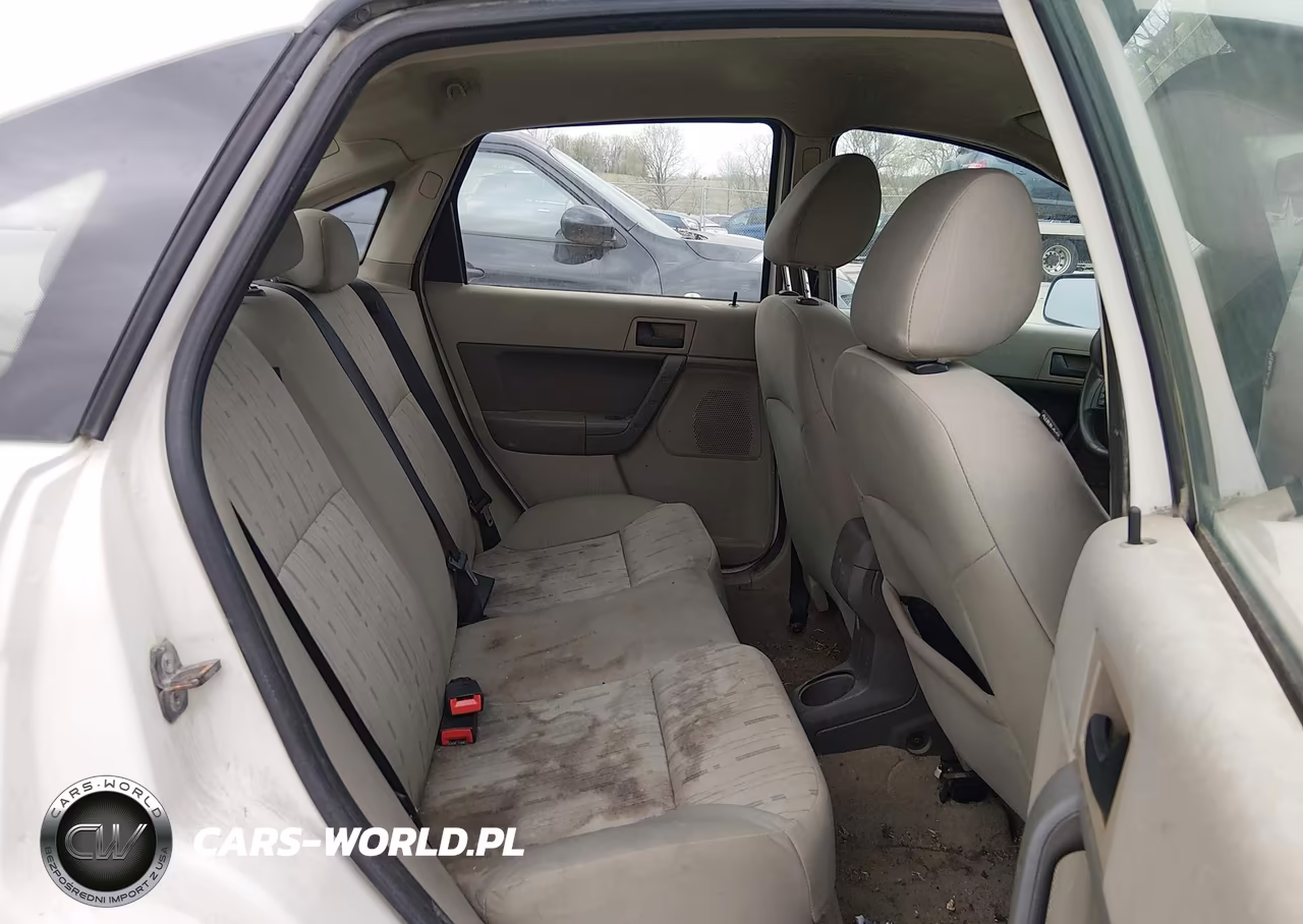 2010 Ford Focus Se VIN:1FAHP3FN2AW201647 - 8