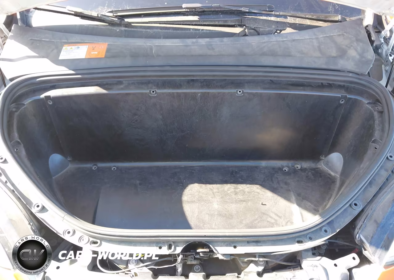 2018 Tesla Model X 100D-75D-P100D VIN:5YJXCAE27JF101982 - 10