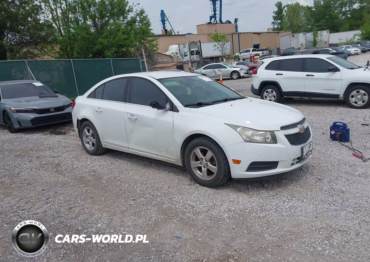 2014 Chevrolet Cruze 1Lt Auto – zdjęcie 1 z 11