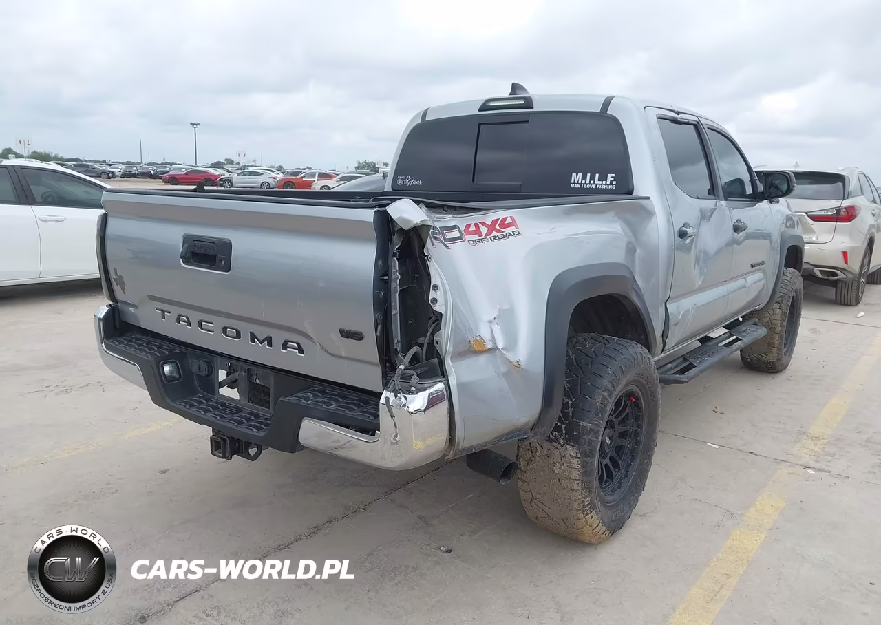 2022 Toyota Tacoma Trd Off Road VIN:3TMCZ5AN6NM516085 - 4