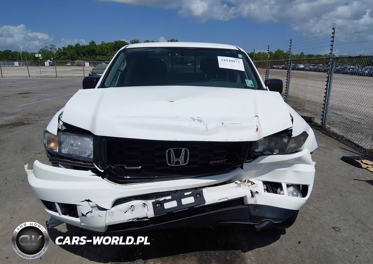 2014 Honda Ridgeline Sport VIN:5FPYK1F79EB002921 - 12