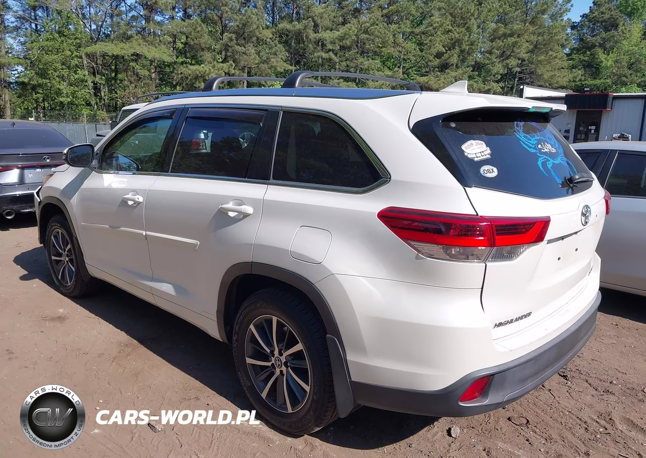2017 Toyota Highlander Xle VIN:5TDJZRFH2HS514730 - 3