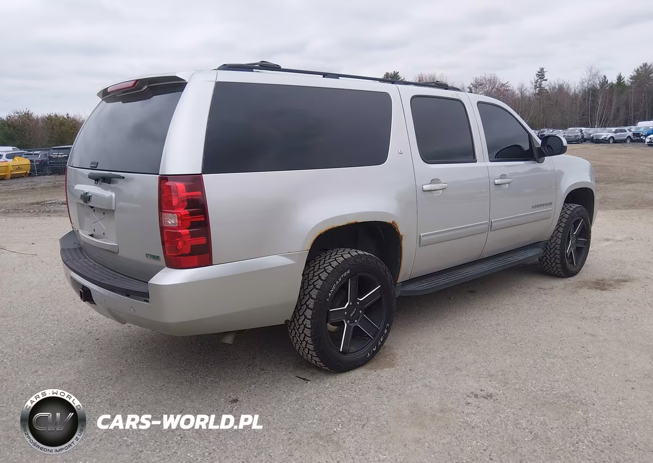 2010 Chevrolet Suburban 1500 Lt1 VIN:1GNUKJE33AR268971 - 4