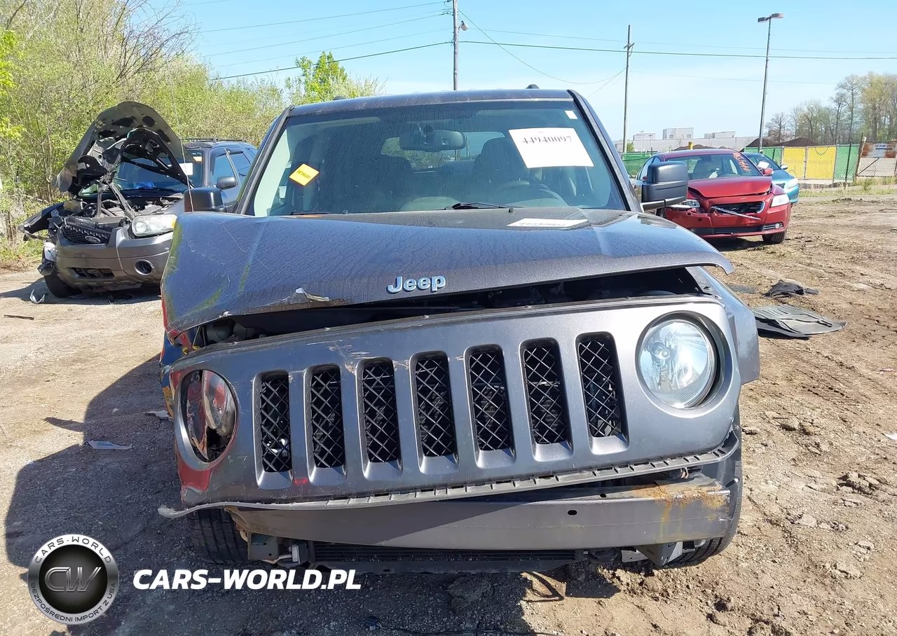 2015 Jeep Patriot Latitude VIN:1C4NJRFB5FD258922 - 12