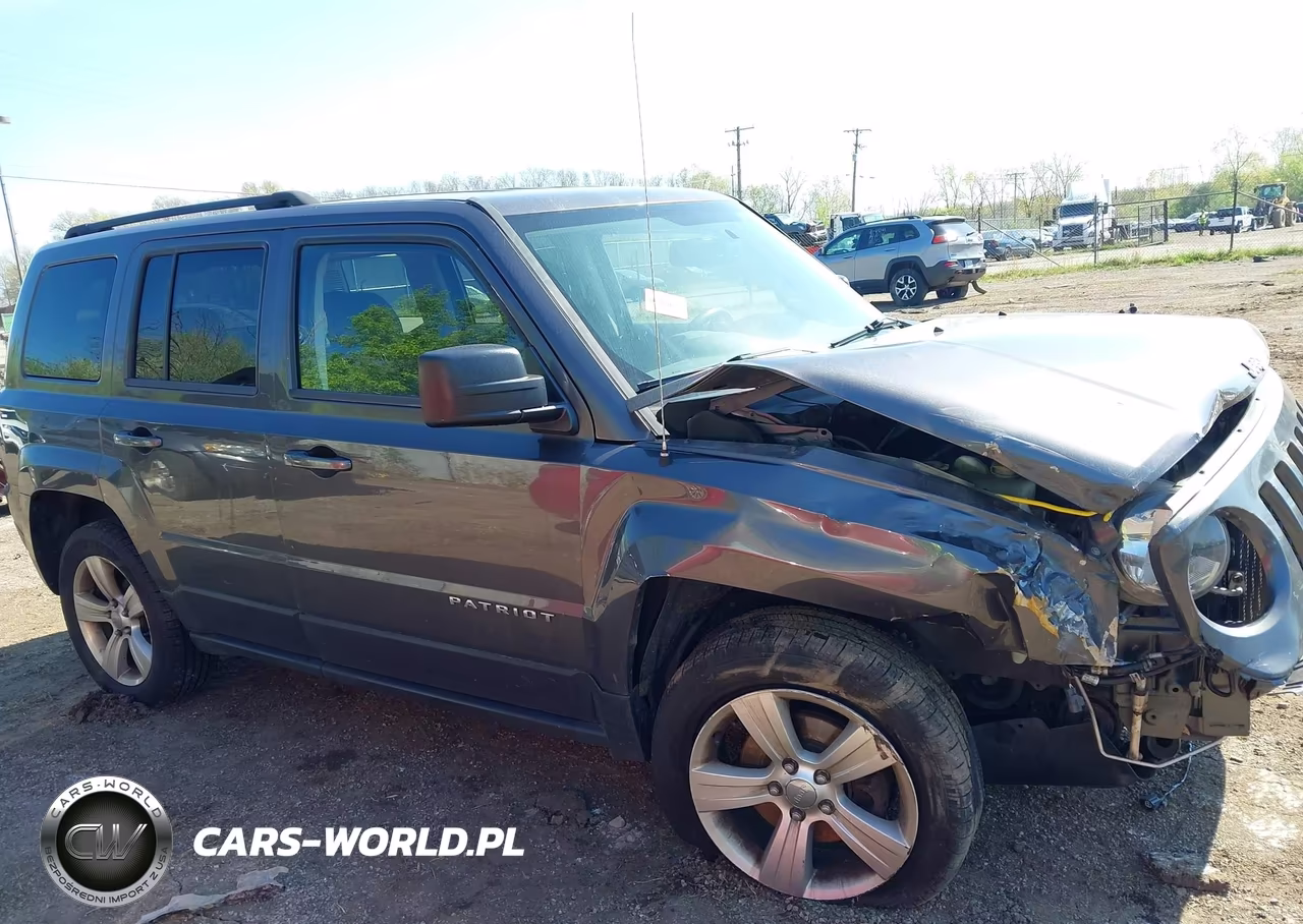 2015 Jeep Patriot Latitude VIN:1C4NJRFB5FD258922 - 13