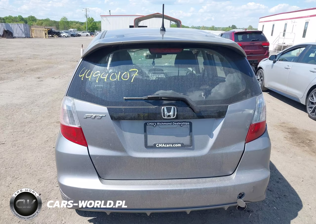 2010 Honda Fit Sport VIN:JHMGE8H48AS027439 - 15