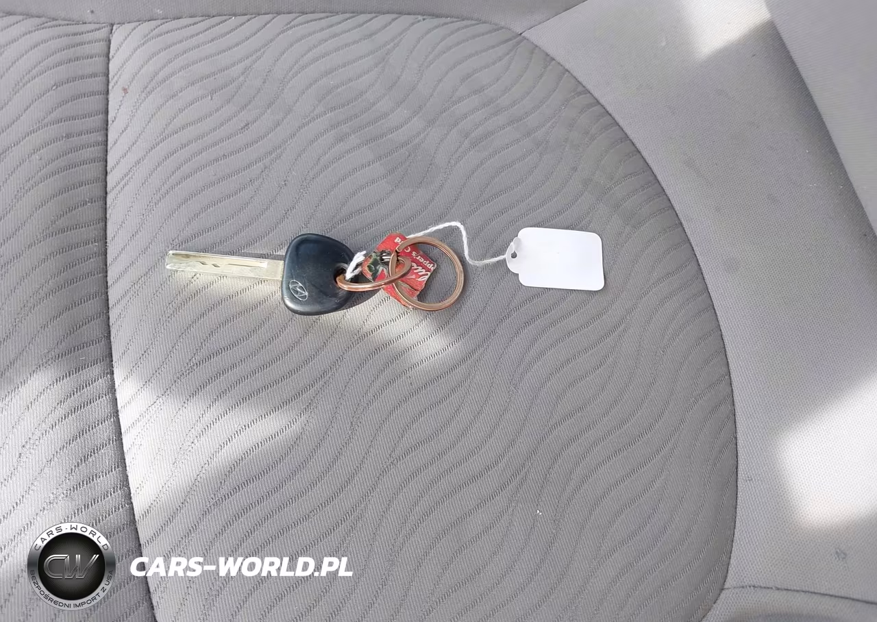 2012 Hyundai Accent Gls VIN:KMHCU4AE2CU045582 - 11