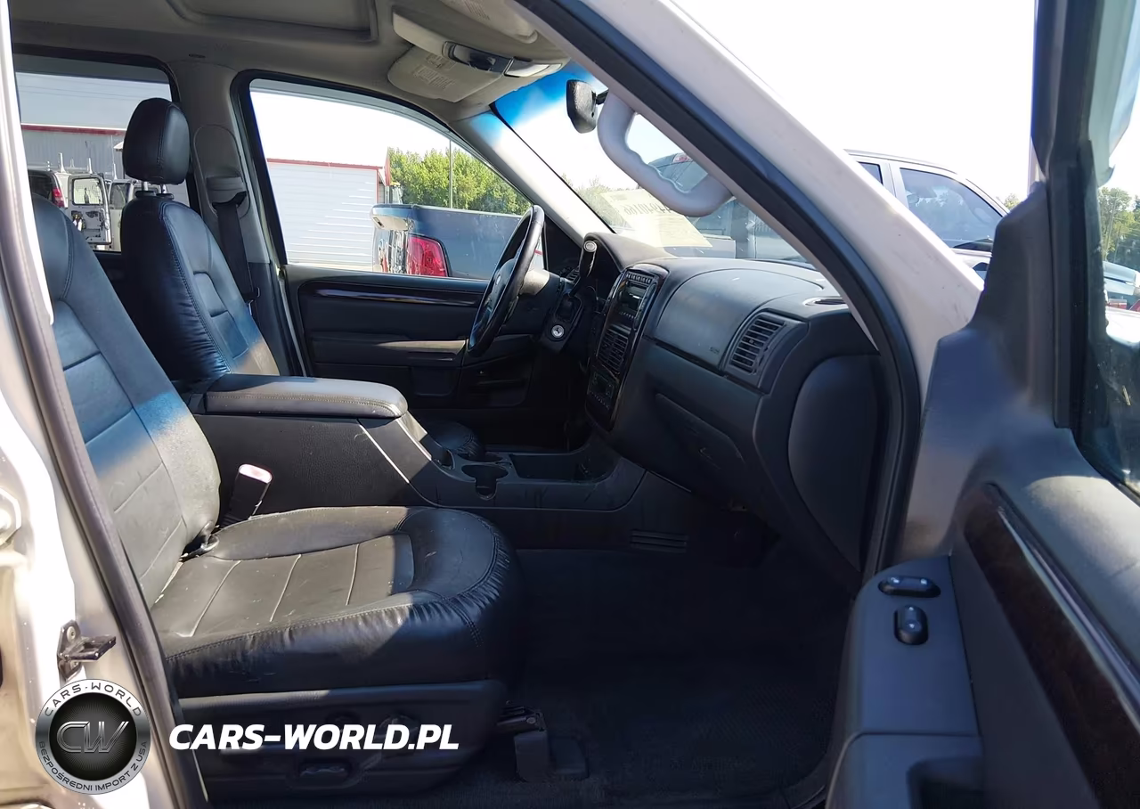 2005 Ford Explorer Limited VIN:1FMDU75W15ZA44485 - 5