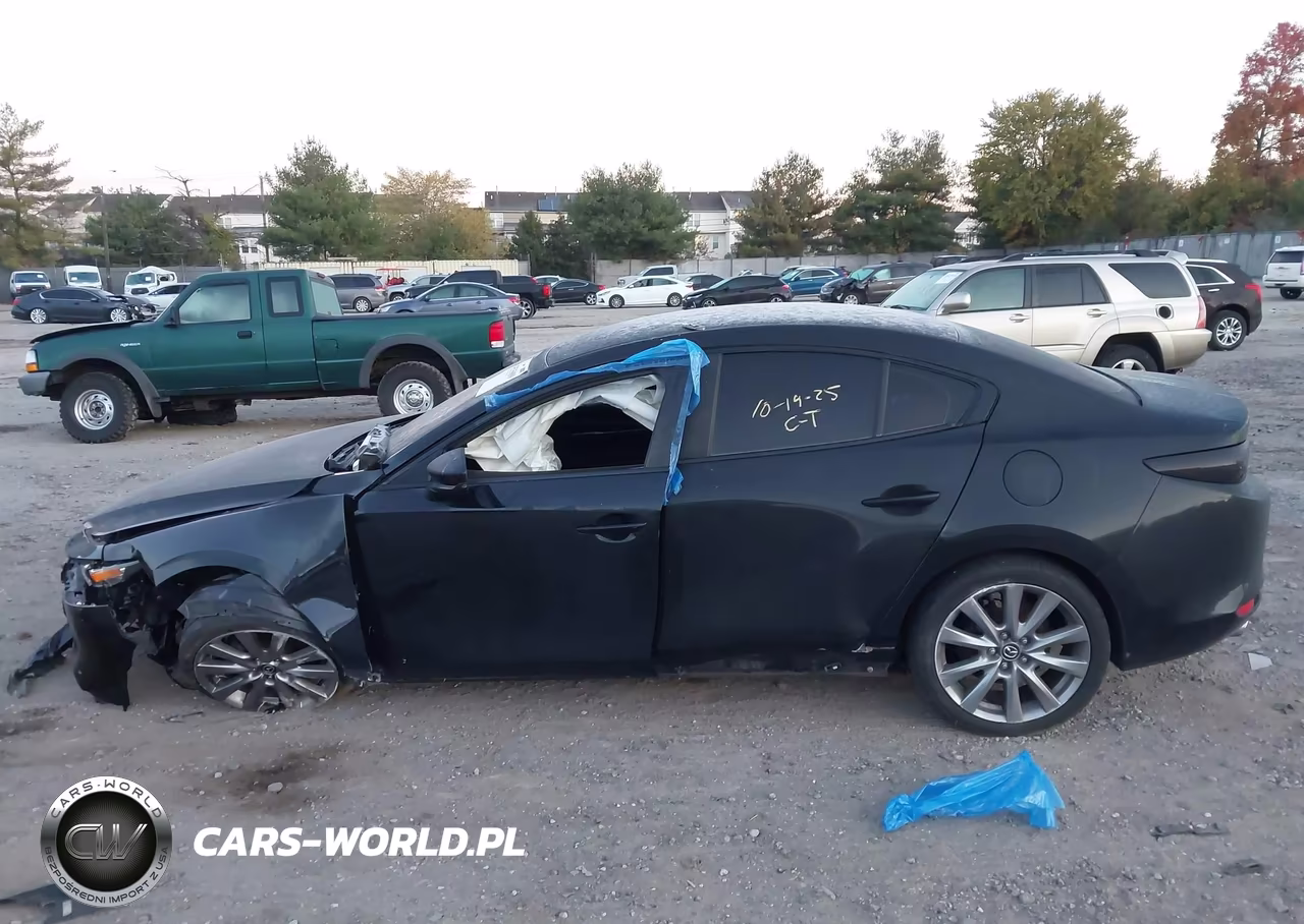 2021 Mazda Mazda3 Select VIN:JM1BPABL3M1337649 - 13