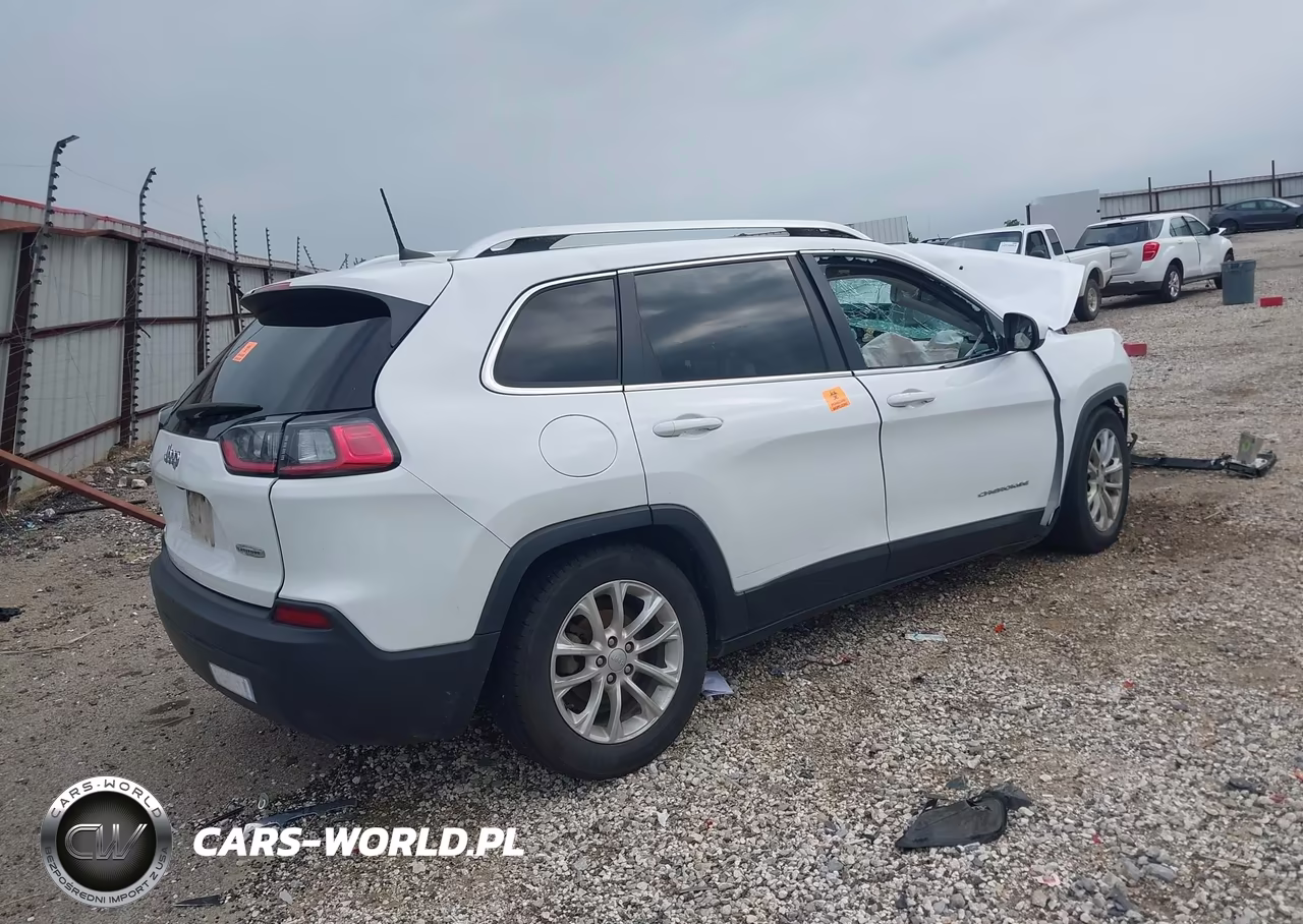 2019 Jeep Cherokee Latitude Fwd VIN:1C4PJLCB9KD420152 - 4