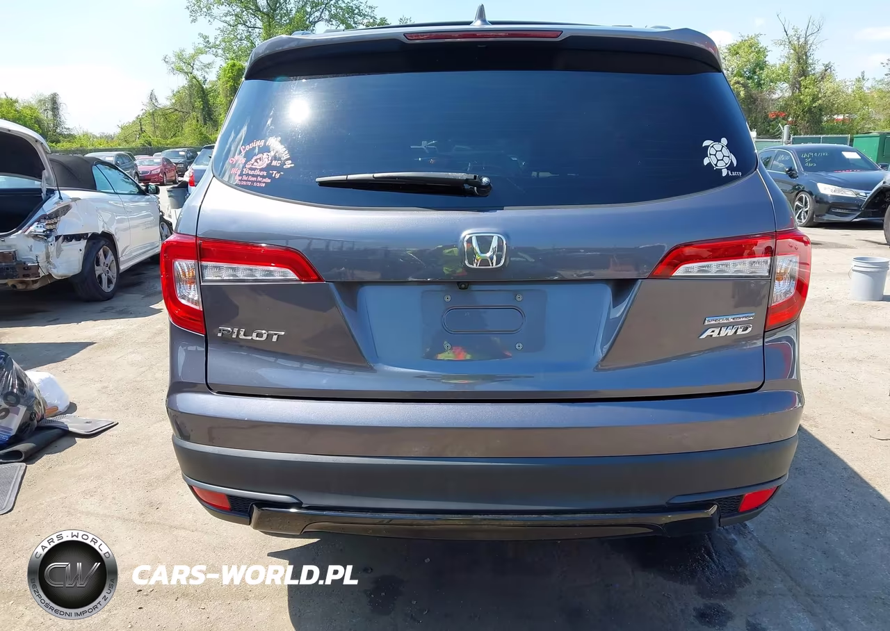 2021 Honda Pilot Awd Special Edition VIN:5FNYF6H25MB078615 - 17