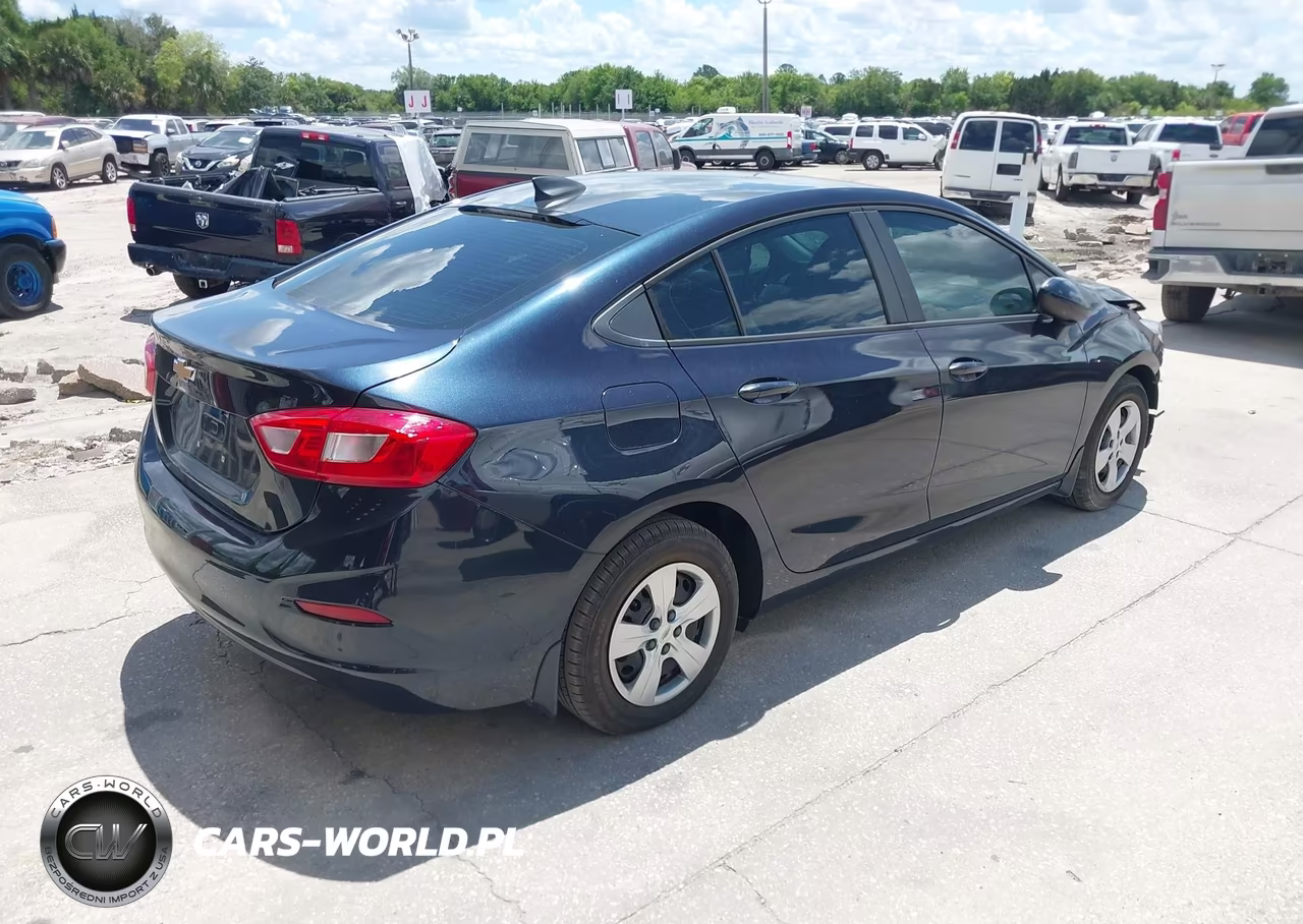 2016 Chevrolet Cruze Ls Auto VIN:1G1BC5SM3G7267625 - 4