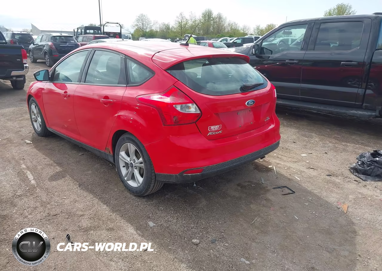2014 Ford Focus Se VIN:1FADP3K28EL404463 - 3
