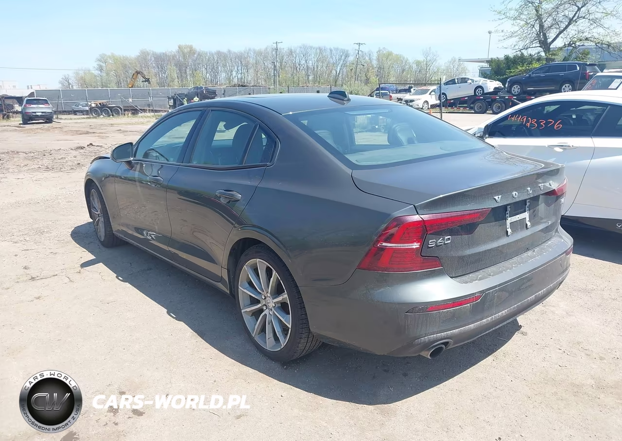 2019 Volvo S60 T6 Momentum VIN:7JRA22TK3KG014915 - 3