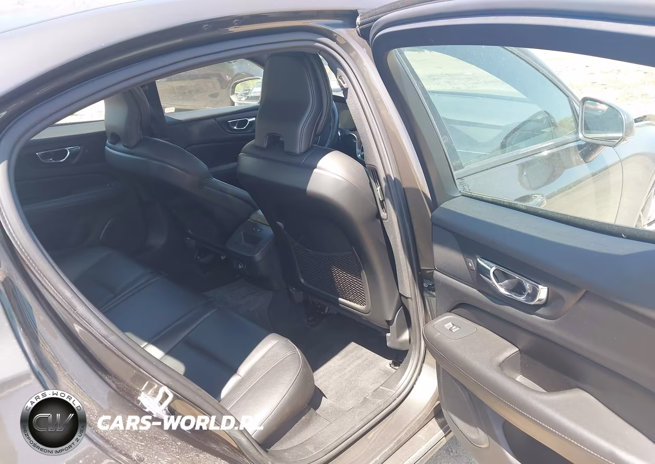 2019 Volvo S60 T6 Momentum VIN:7JRA22TK3KG014915 - 8