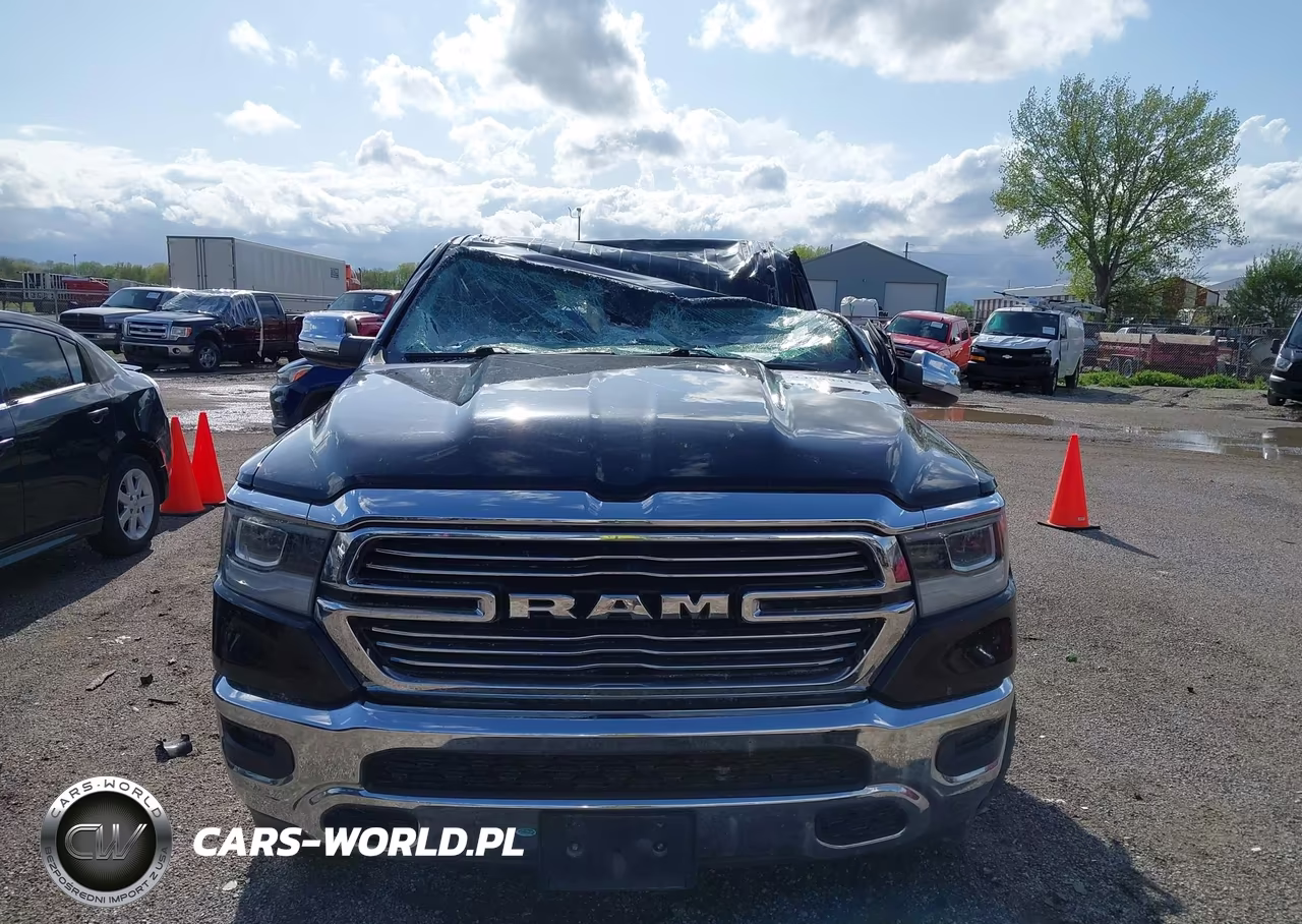 2019 Ram 1500 Laramie 4X4 6'4 Box VIN:1C6SRFDT7KN751776 - 12