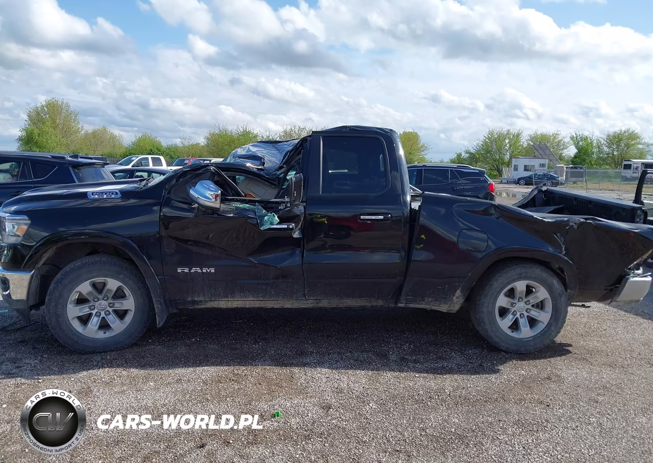 2019 Ram 1500 Laramie 4X4 6'4 Box VIN:1C6SRFDT7KN751776 - 14