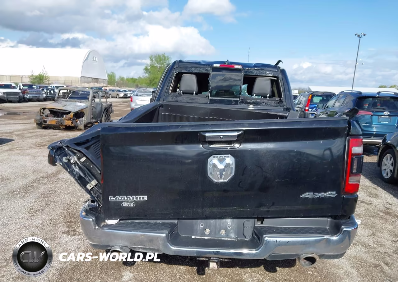 2019 Ram 1500 Laramie 4X4 6'4 Box VIN:1C6SRFDT7KN751776 - 16