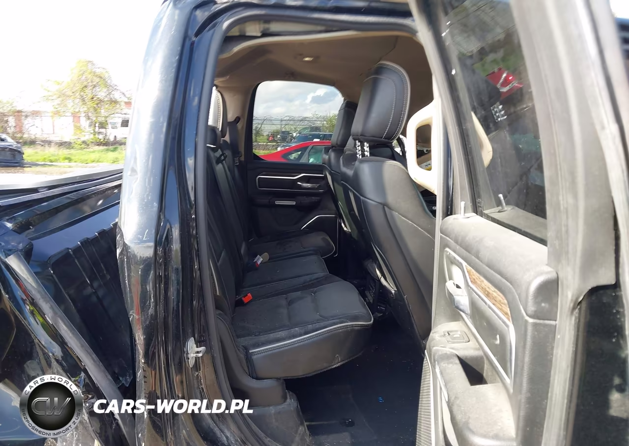 2019 Ram 1500 Laramie 4X4 6'4 Box VIN:1C6SRFDT7KN751776 - 8