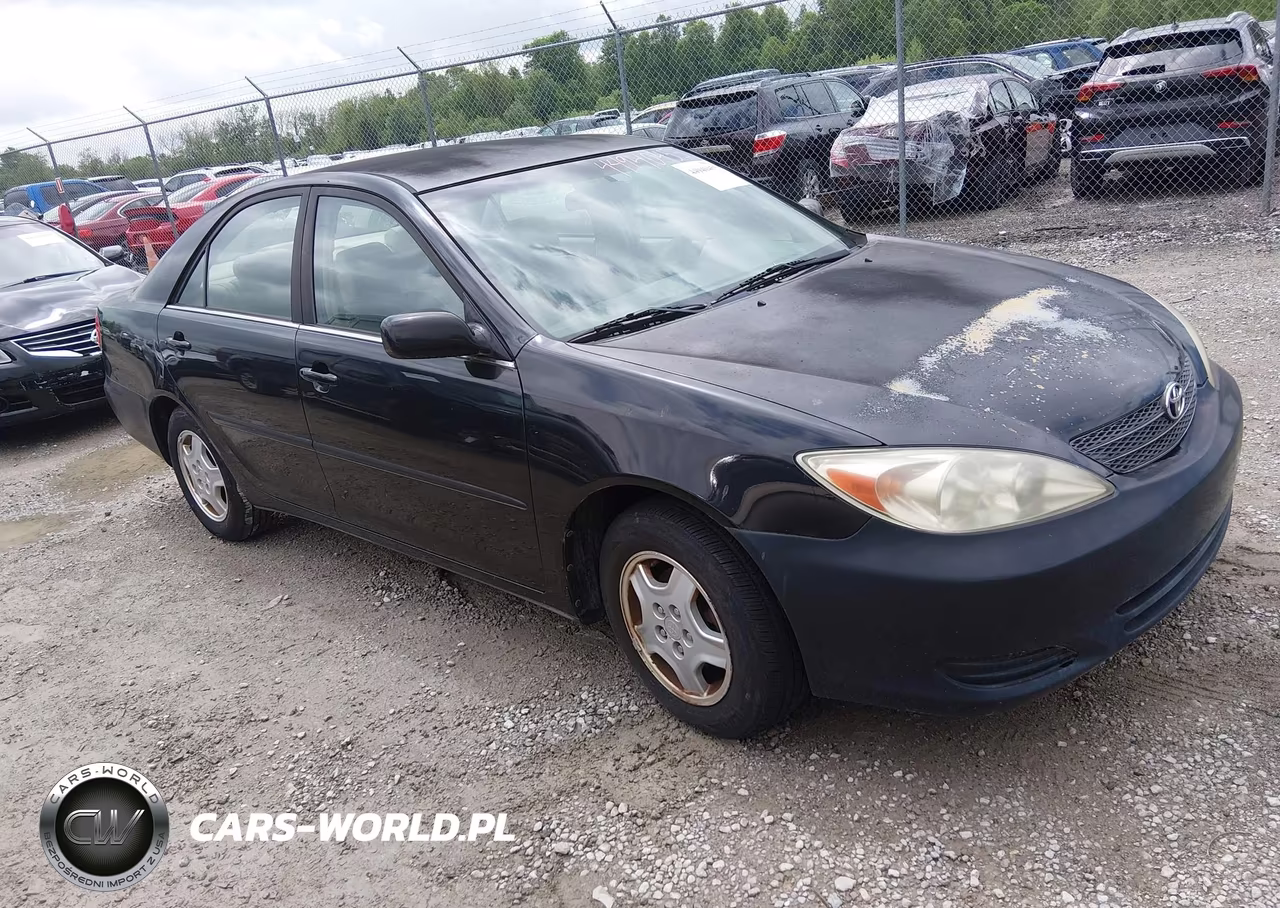 2003 Toyota Camry Le V6 – zdjęcie 1 z 12