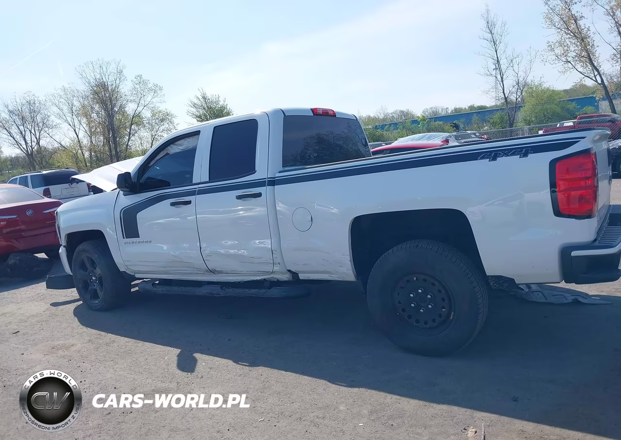 2017 Chevrolet Silverado 1500 Custom VIN:1GCVKPEC3HZ130521 - 14