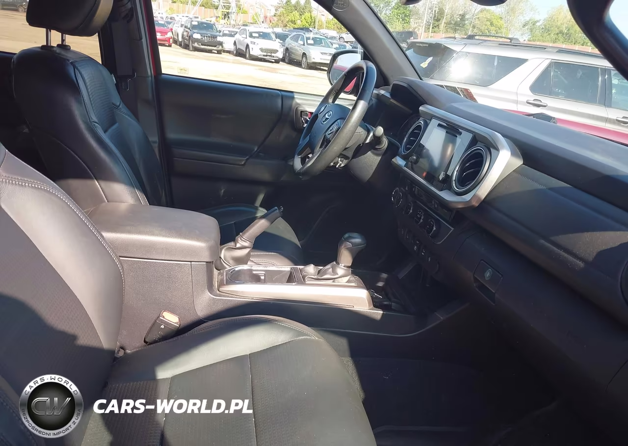 2018 Toyota Tacoma Limited VIN:3TMGZ5AN2JM136205 - 5