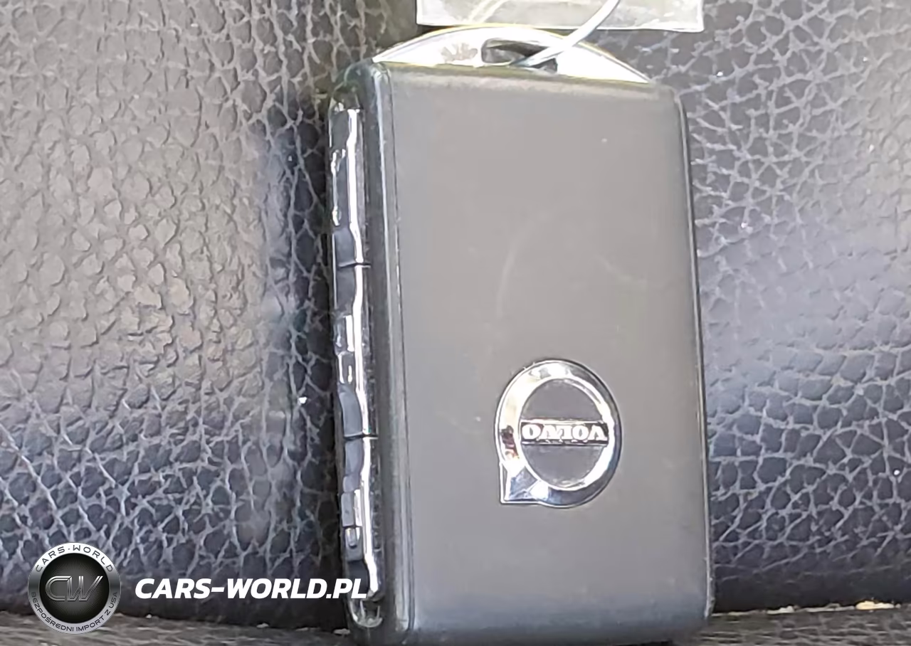2018 Volvo Xc90 T6 Momentum VIN:YV4A22PK2J1207323 - 11