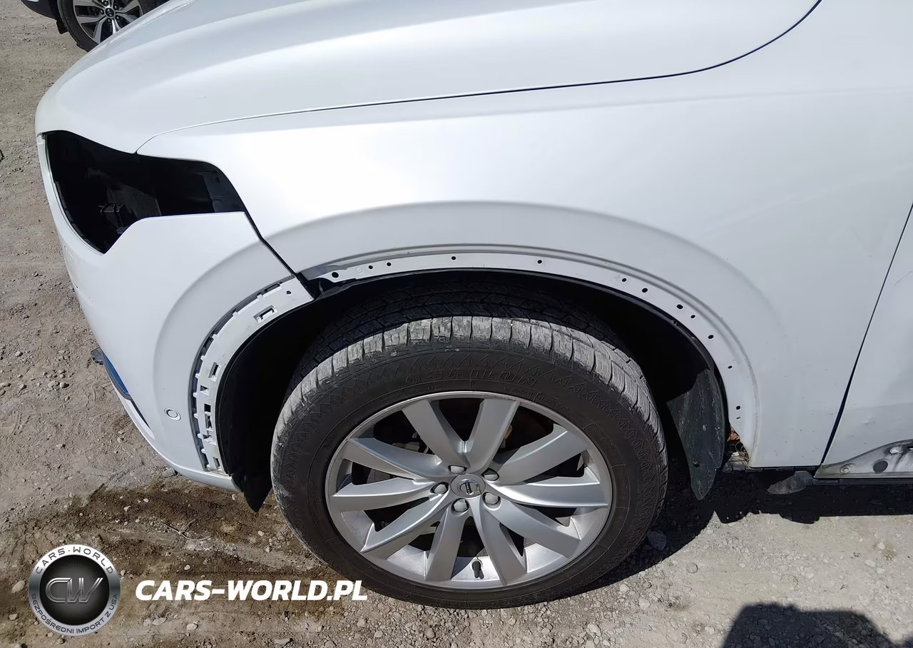 2018 Volvo Xc90 T6 Momentum VIN:YV4A22PK2J1207323 - 19