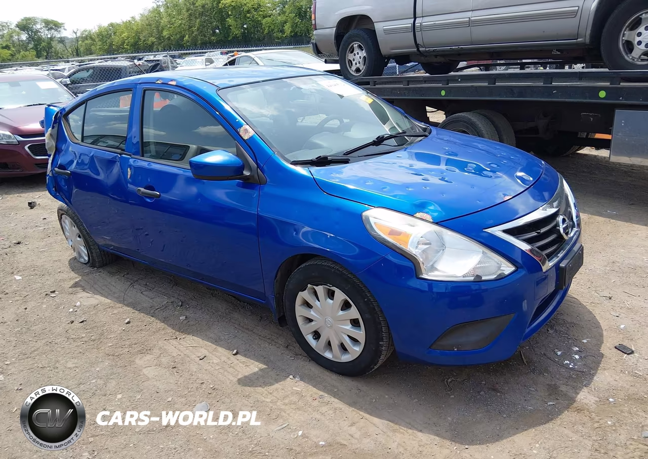 2016 Nissan Versa 1.6 S+