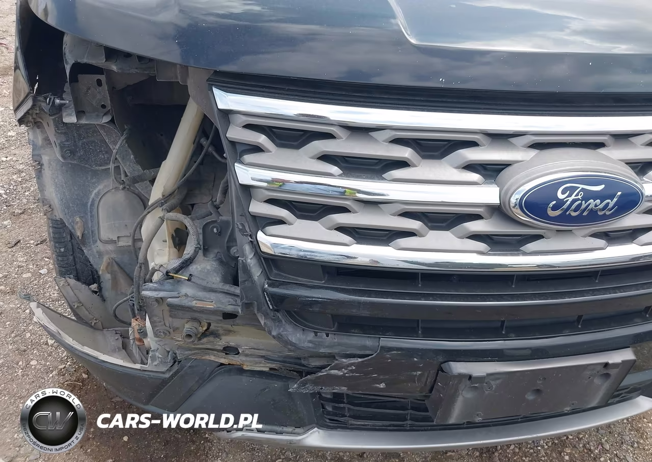 2018 Ford Explorer Xlt VIN:1FM5K7D89JGB78132 - 6