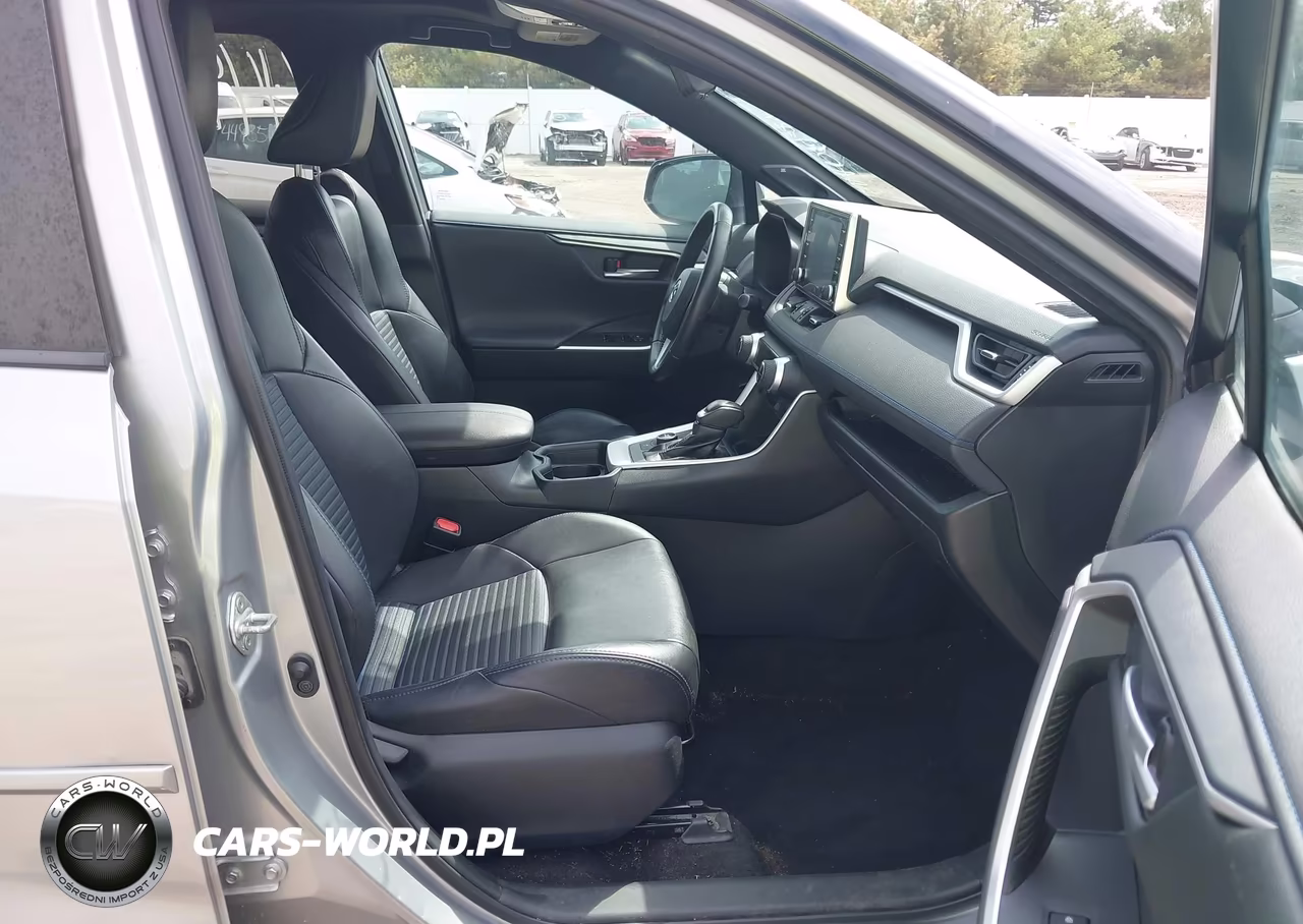2020 Toyota Rav4 Hybrid Xse VIN:2T3EWRFV4LW067406 - 5