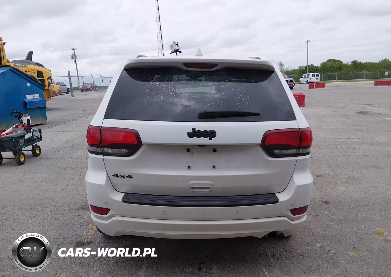 2021 Jeep Grand Cherokee Laredo X 4X4 VIN:1C4RJFAG8MC857304 - 17