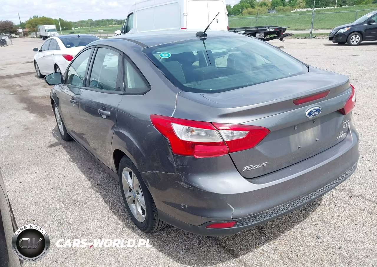 2013 Ford Focus Se VIN:1FADP3F21DL253748 - 3