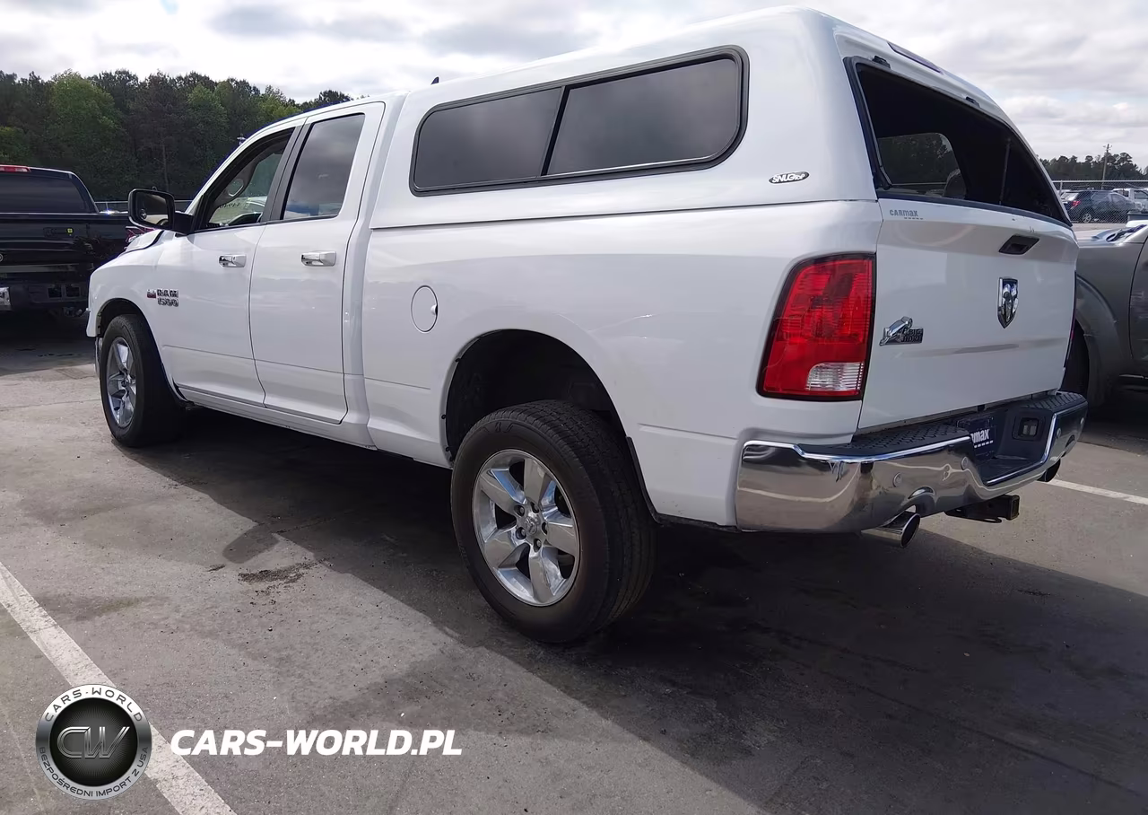 2017 Ram 1500 Big Horn 4X4 6'4 Box VIN:1C6RR7GT3HS635064 - 3