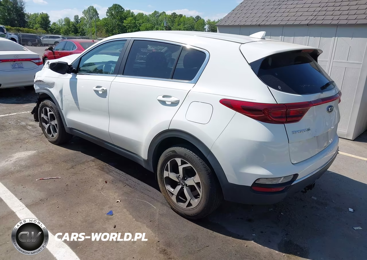 2021 Kia Sportage Lx VIN:KNDPM3AC7M7909024 - 3