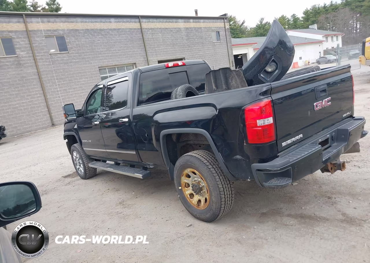 2015 GMC Sierra 2500Hd Denali VIN:1GT120E85FF675085 - 14