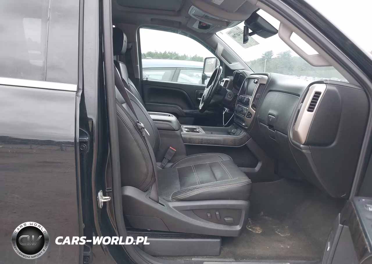 2015 GMC Sierra 2500Hd Denali VIN:1GT120E85FF675085 - 5