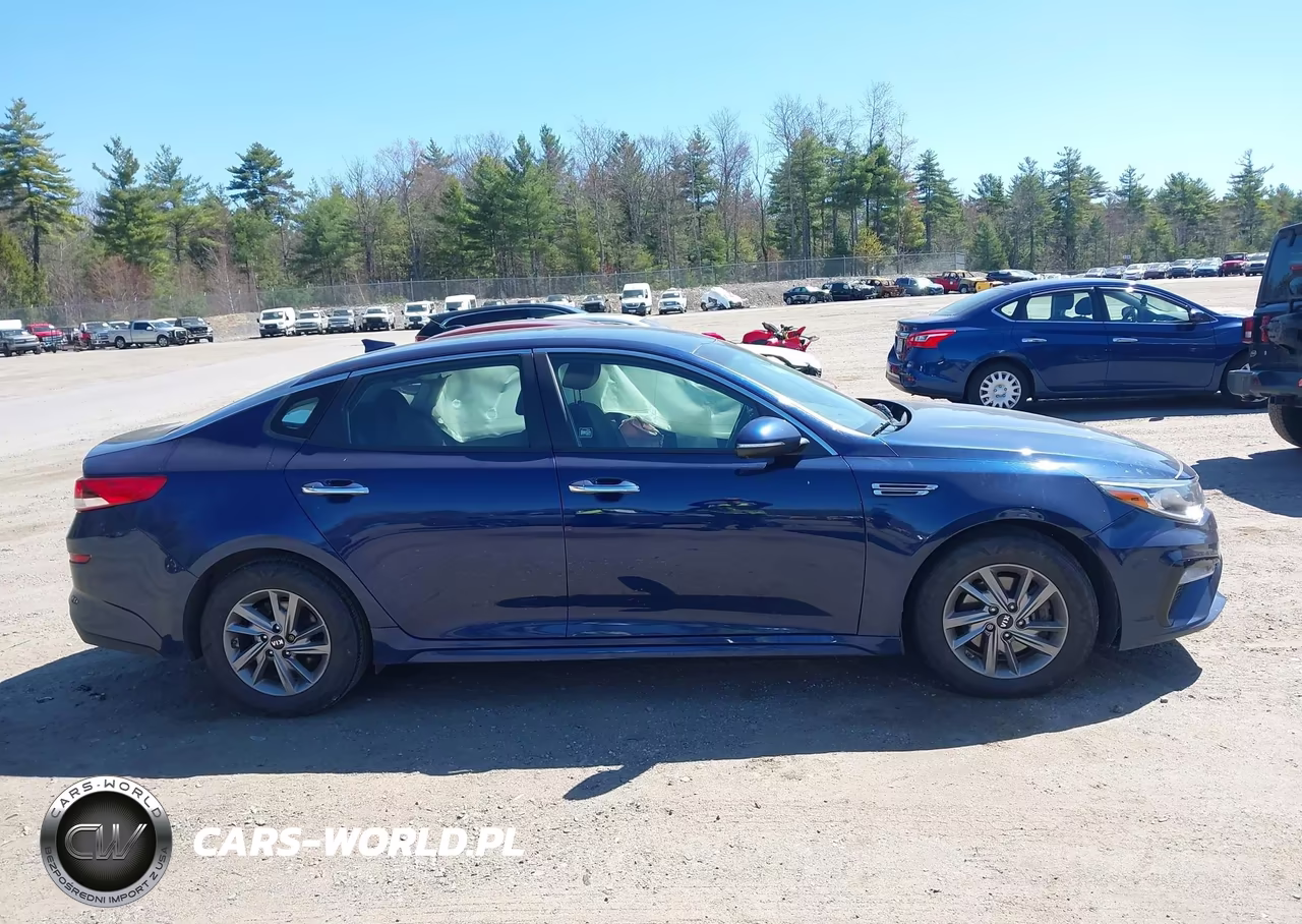 2019 Kia Optima Lx VIN:5XXGT4L3XKG365113 - 13
