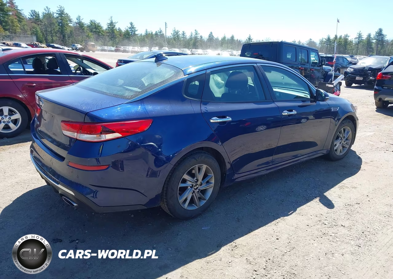 2019 Kia Optima Lx VIN:5XXGT4L3XKG365113 - 4